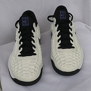 Nike Zoom Cage 3 Women's Size 7.5